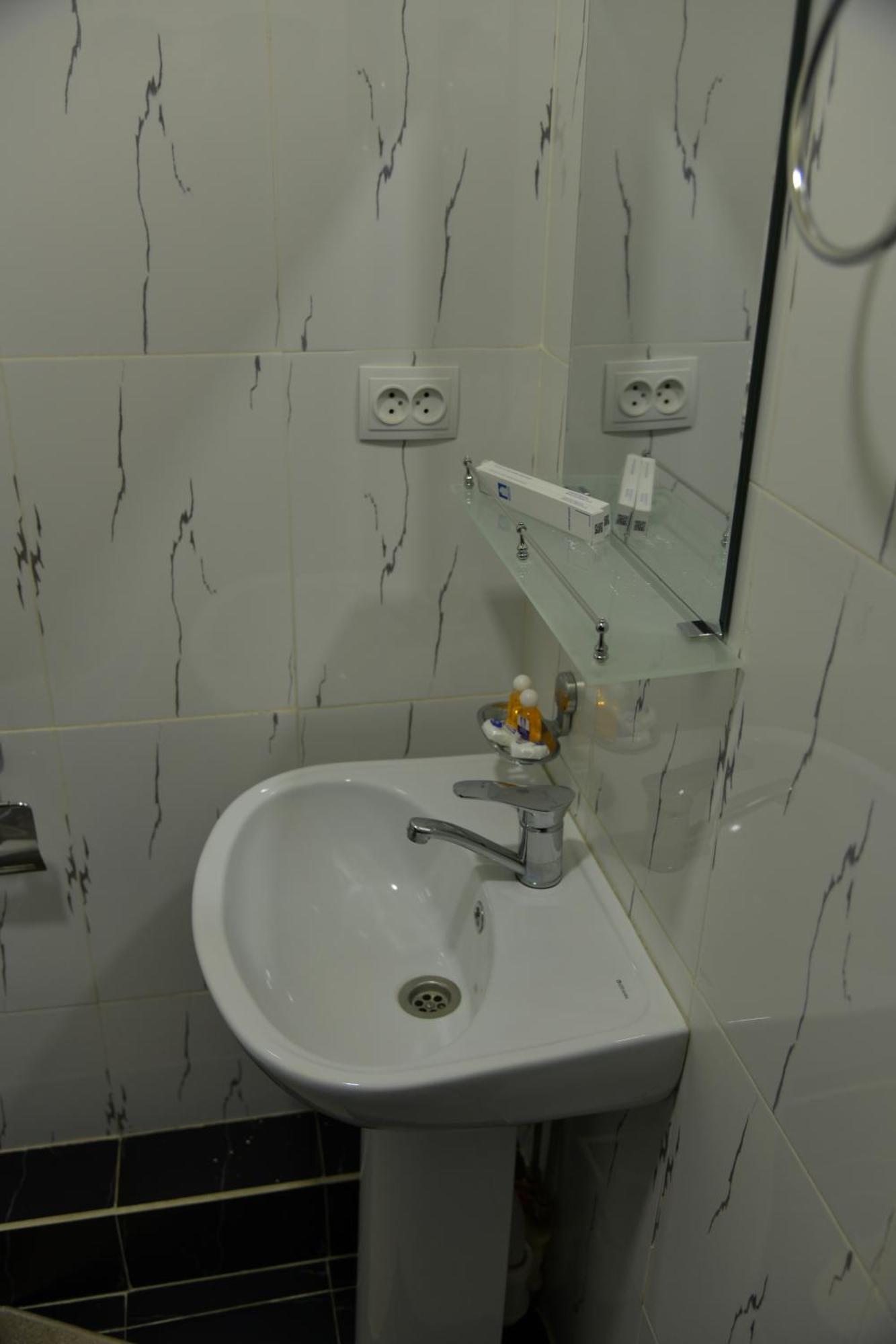 Mulberry Hotel Tashkent Bagian luar foto